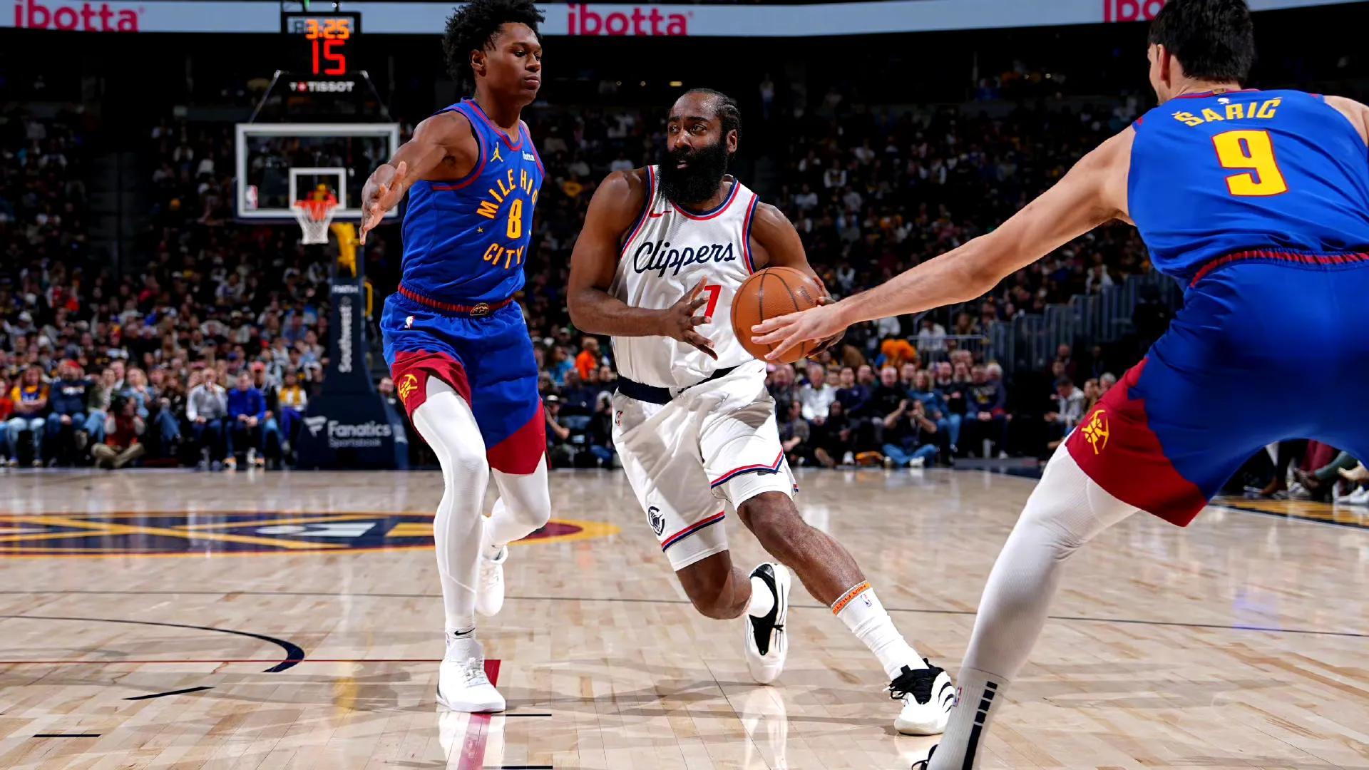 包含Karsa连续十二场比赛得分超过出色防守，快船挑战极限！的词条